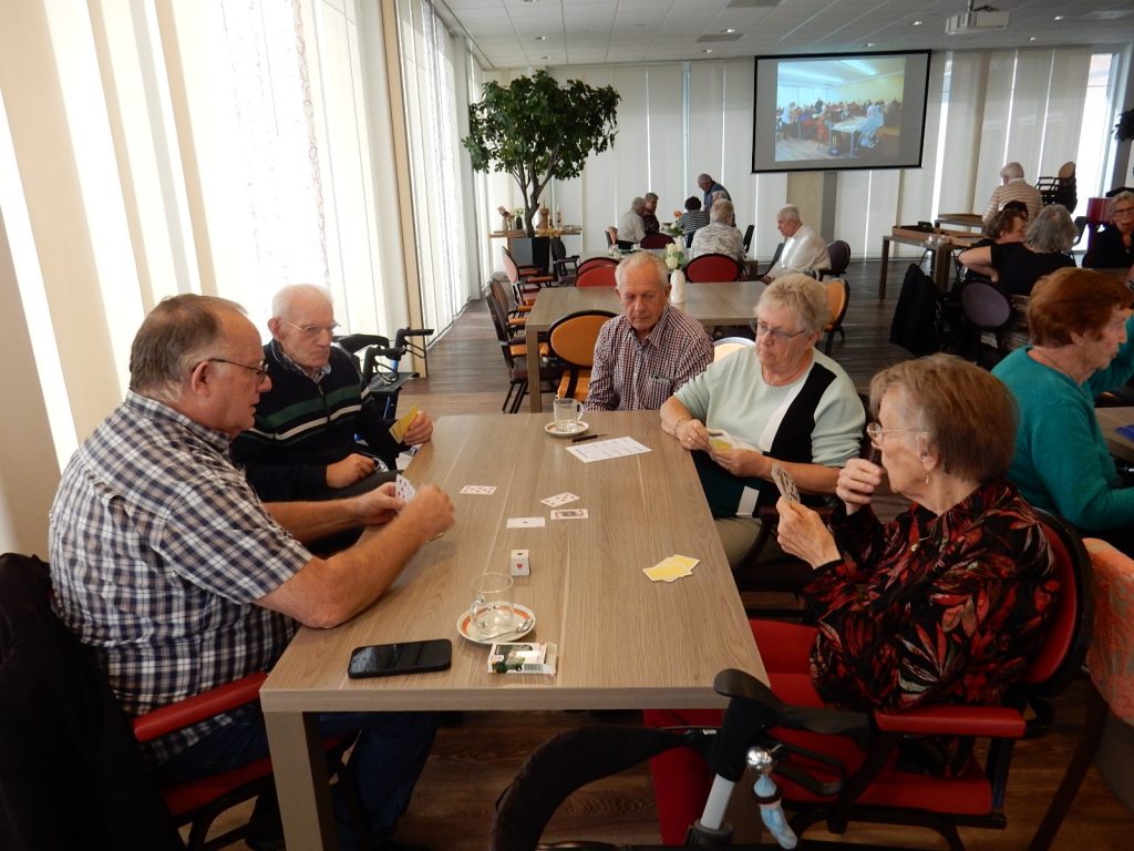 Klaverjassen bij de Seniorenvereniging Reeuwijk